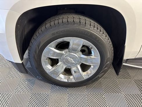 Used 2018 Chevrolet Tahoe Premier AWD/4WD image 10