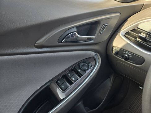 Used 2022 Chevrolet Malibu LT image 21