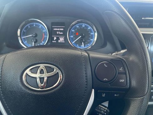 Used 2017 Toyota Corolla LE image 13