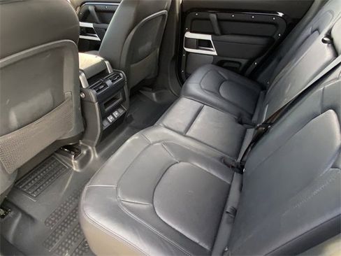 Used 2024 Land Rover Defender 110 S image 25