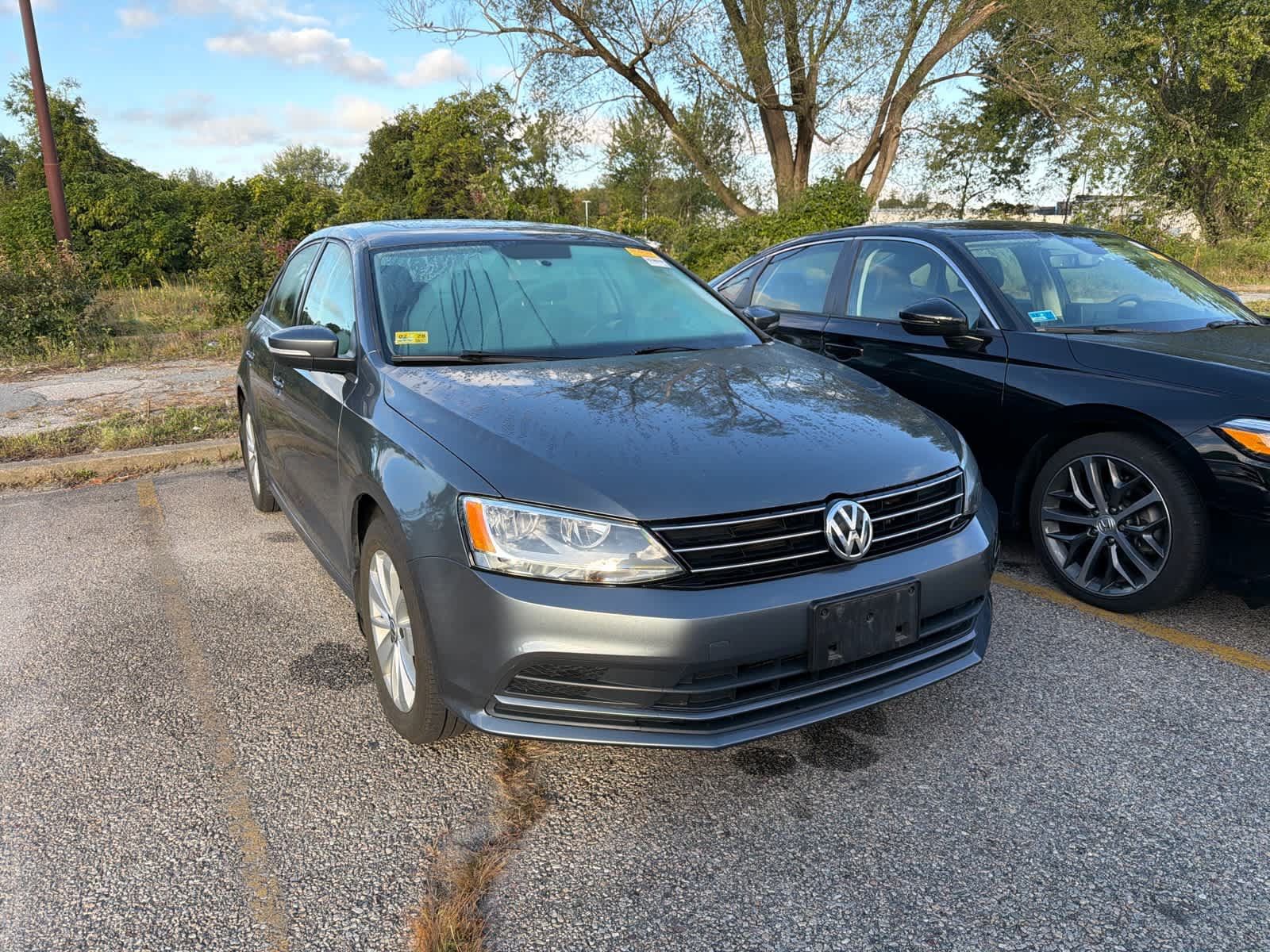 Used 2016 Volkswagen Jetta SE FWD image 3