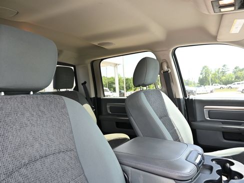 Used 2016 RAM 2500 Big Horn AWD/4WD image 32