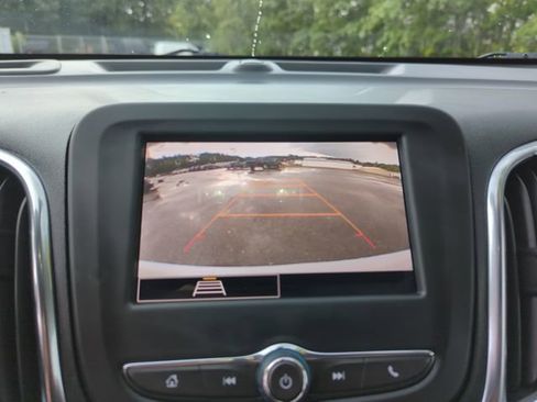 Used 2022 Chevrolet Equinox LT image 27