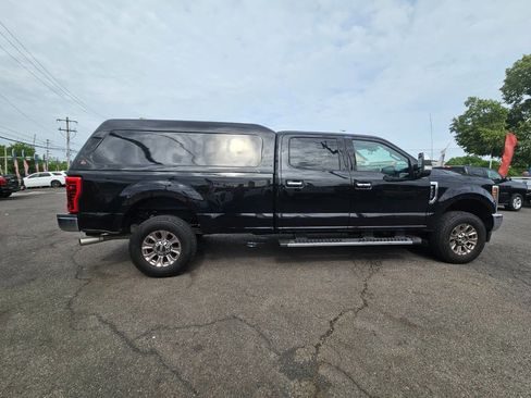 Used 2019 Ford F350 XLT w/ XLT Premium Package AWD/4WD image 6