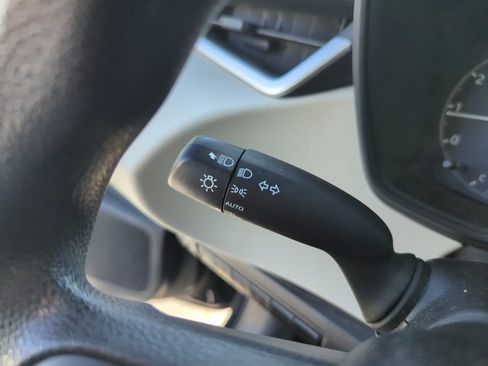 Used 2025 Toyota Corolla LE FWD image 19