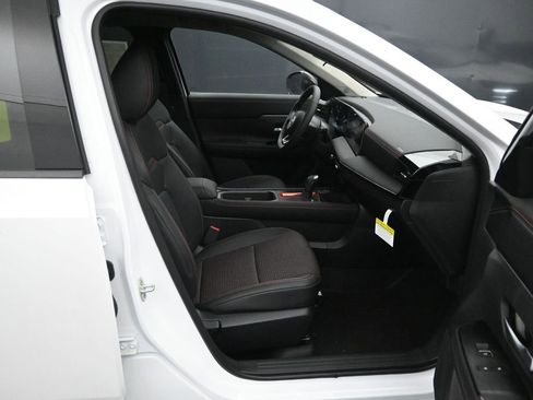 New 2026 Nissan Kicks SR w/ SR Premium Package image 14