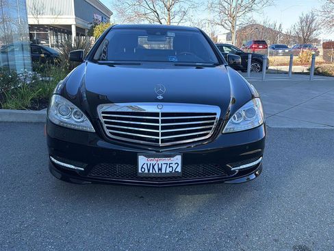 Used 2010 Mercedes-Benz S 550 4dr Sdn S 550 RWD image 2