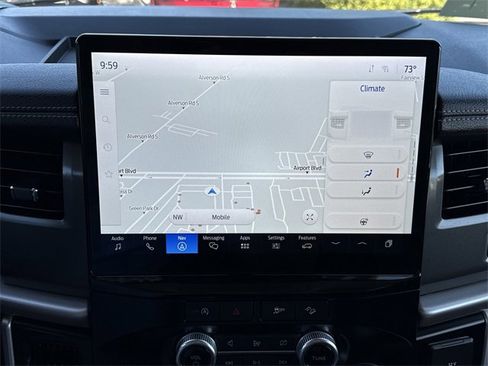 Used 2024 Ford Expedition XLT image 18