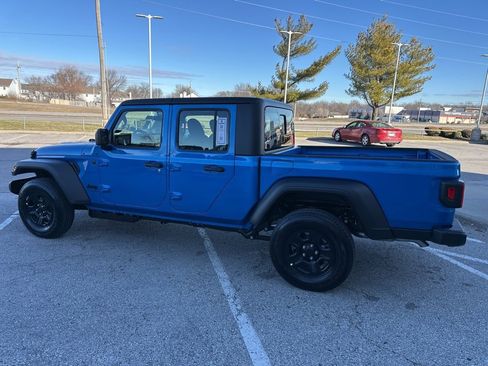 New 2026 Jeep Gladiator Sport image 20