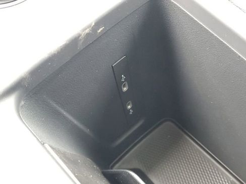 New 2026 Volkswagen Tiguan SE image 24