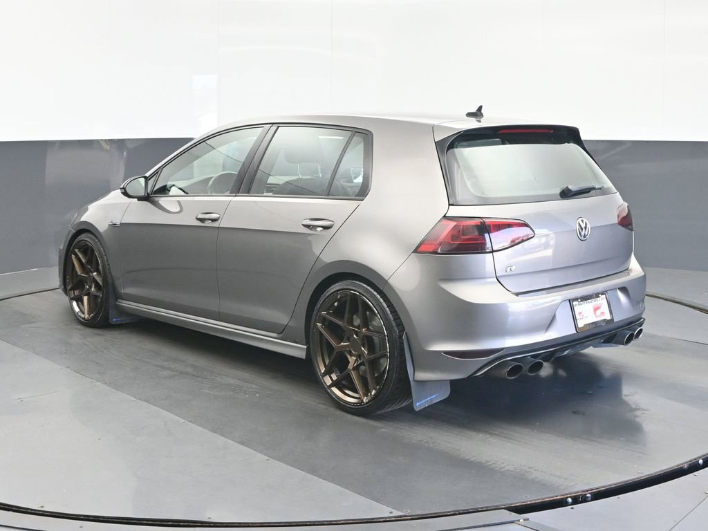 Used 2017 Volkswagen Golf R 4-Door AWD/4WD image 5