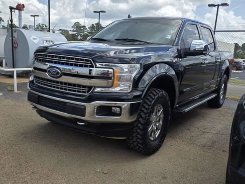 Used 2019 Ford F150 Lariat image 3
