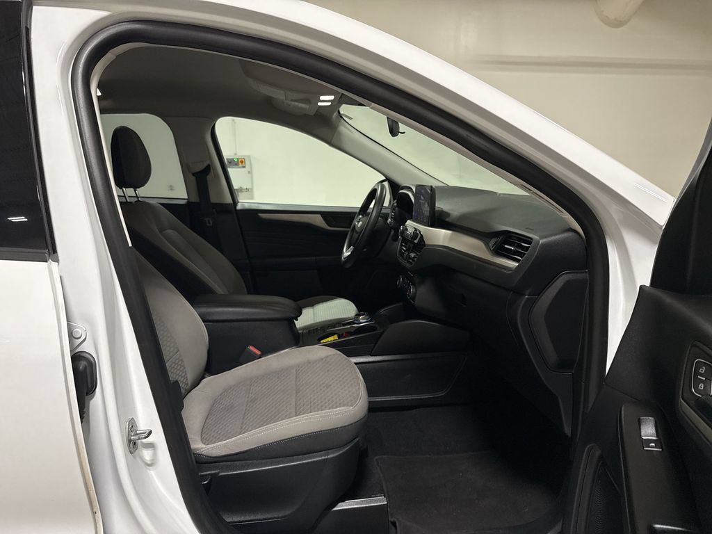 Used 2022 Ford Escape SE AWD/4WD image 21