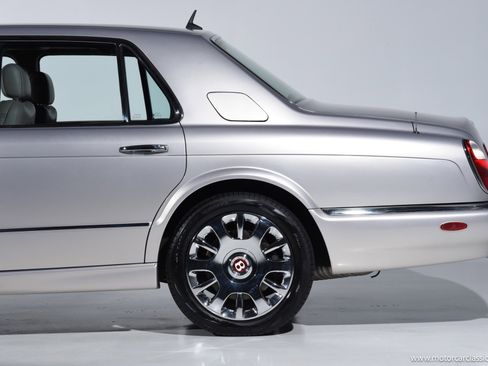 Used 2005 Bentley Arnage R image 15