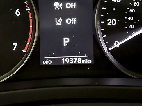 Used 2023 Lexus IS 300 w/ Comfort Package image 21