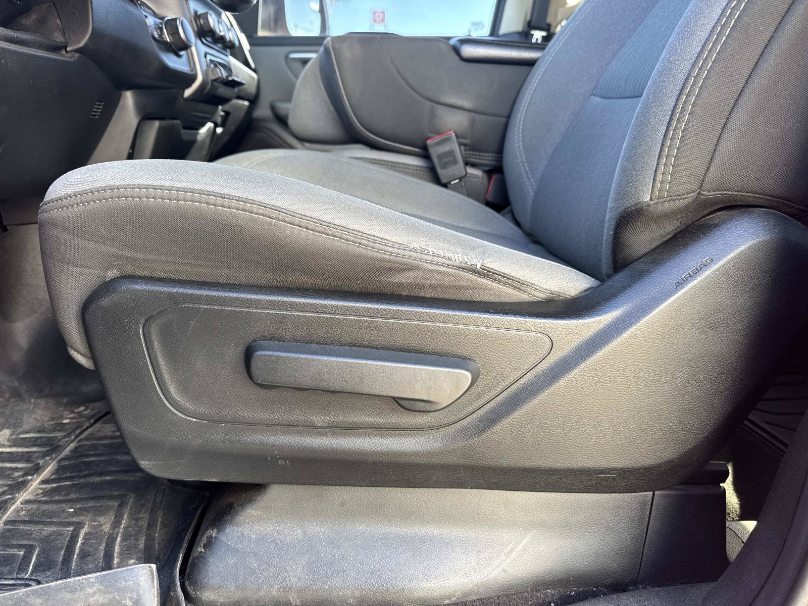 Used 2019 RAM 1500 Big Horn AWD/4WD image 16