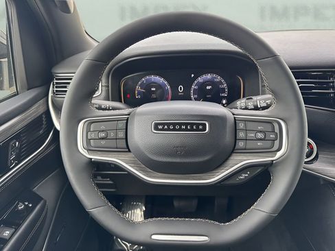 Used 2024 Jeep Wagoneer Series III image 15