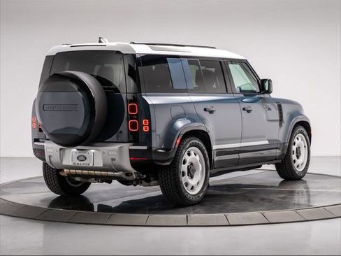Used 2025 Land Rover Defender 110 S AWD/4WD image 5