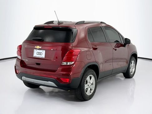 Used 2022 Chevrolet Trax LT w/ LT Convenience Package AWD/4WD image 5
