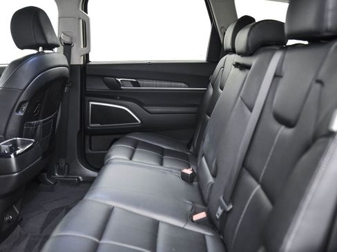 Used 2024 Kia Telluride EX image 14