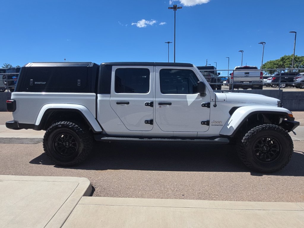 Used 2020 Jeep Gladiator Overland AWD/4WD image 4
