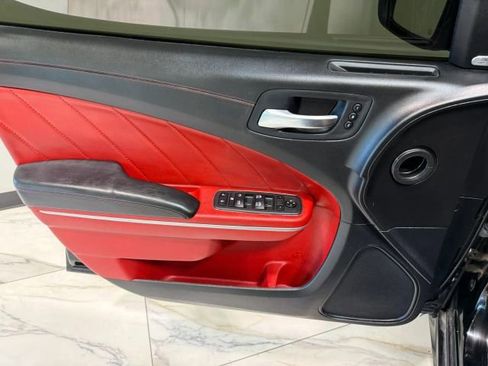 Used 2022 Dodge Charger Scat Pack image 9