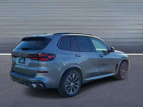 Used 2025 BMW X5 xDrive40i image 3