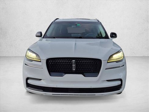 Used 2023 Lincoln Aviator Reserve w/ Equipment Group 201A RWD image 2
