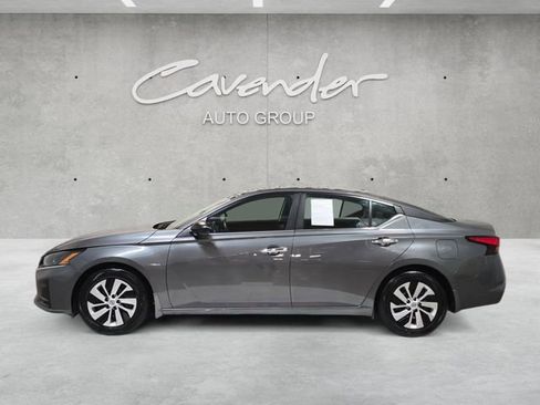 Certified 2025 Nissan Altima 2.5 S FWD image 13