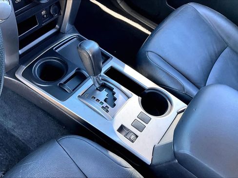 Used 2016 Toyota 4Runner SR5 image 16