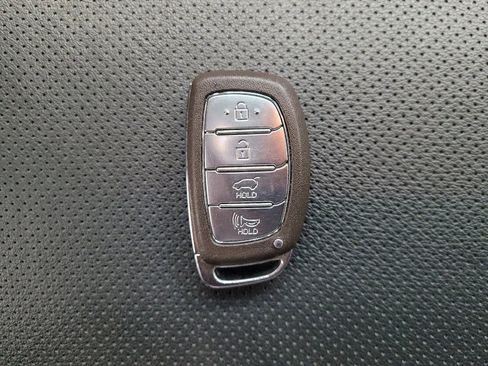 Used 2020 Hyundai Tucson Limited image 32