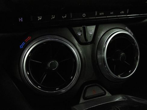 Used 2018 Chevrolet Camaro LT w/ RS Package image 27