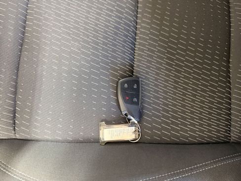 Used 2025 Chevrolet Equinox LT image 22