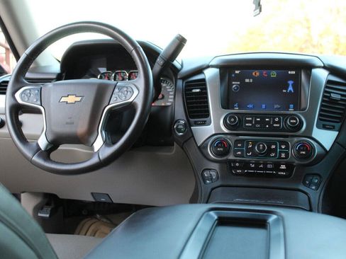 Used 2015 Chevrolet Tahoe LTZ AWD/4WD image 24