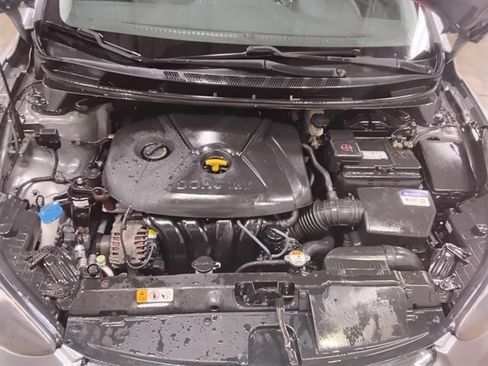 Used 2013 Hyundai Elantra Limited image 9