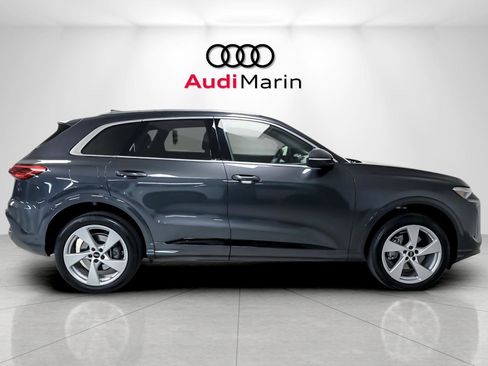 Used 2025 Audi Q5 Premium Plus w/ Premium Plus image 6