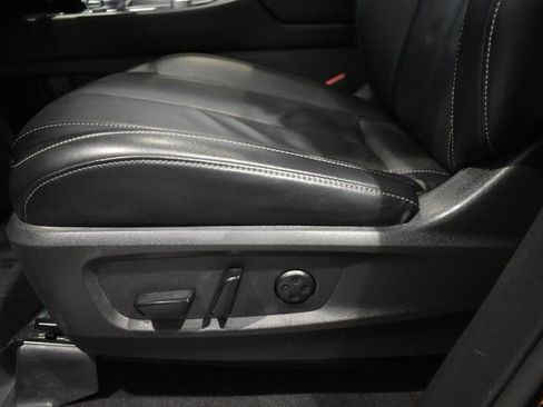 Used 2023 INFINITI QX60 Luxe w/ Performance Audio Package image 31