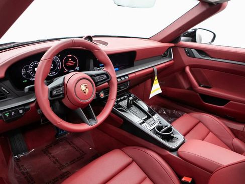 New 2026 Porsche 911 Targa 4S image 4
