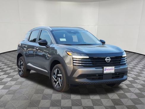 New 2026 Nissan Kicks SV image 2