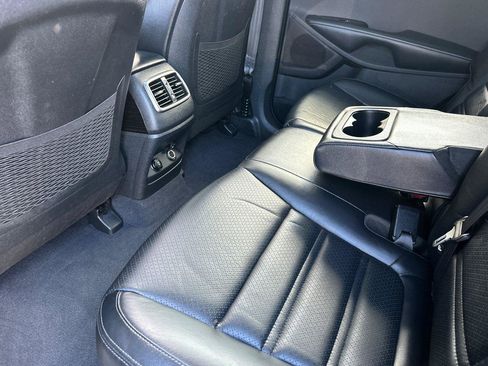 Used 2020 Kia Sorento EX image 12