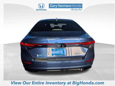 Used 2023 Honda Accord Touring image 7