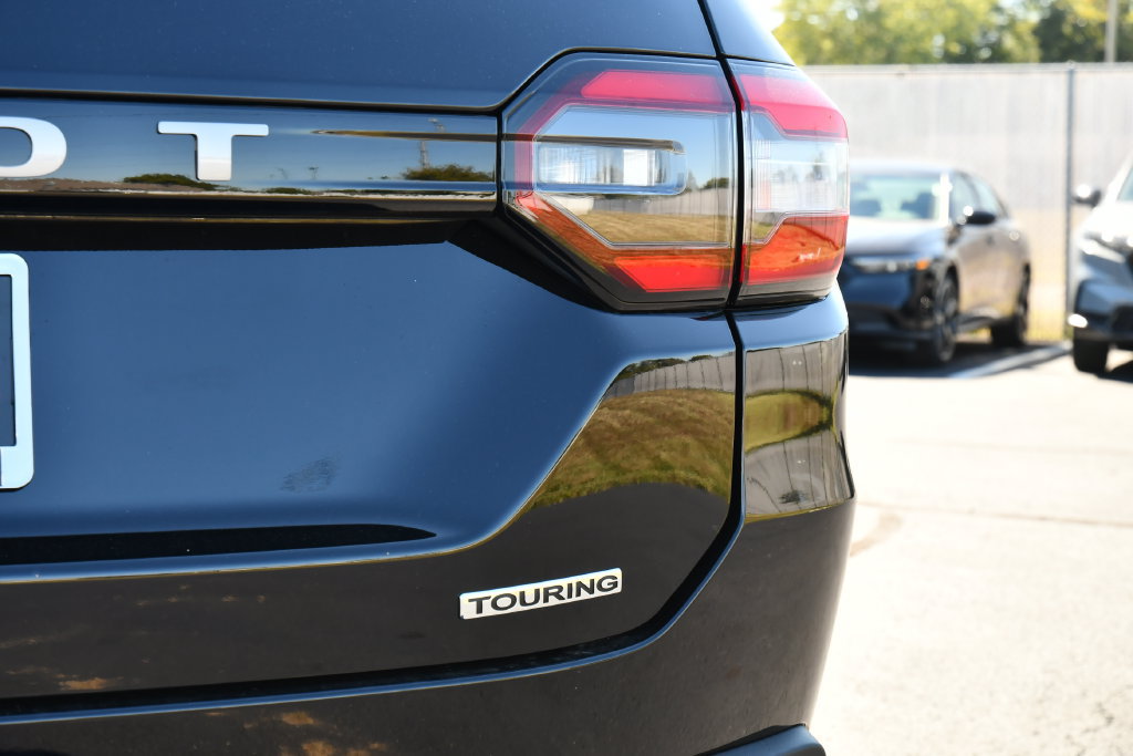 New 2026 Honda Pilot Touring image 9