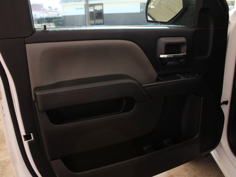 Used 2015 GMC Sierra 1500 2WD Regular Cab image 9