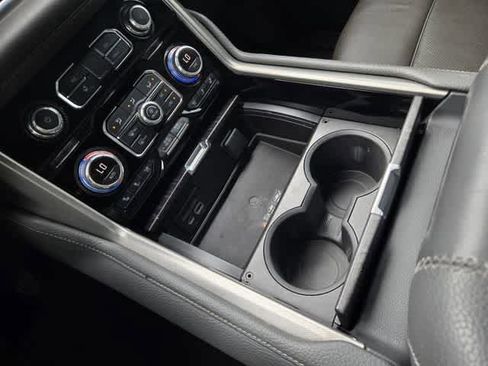 Used 2021 GMC Yukon Denali w/ Denali Ultimate Package image 18