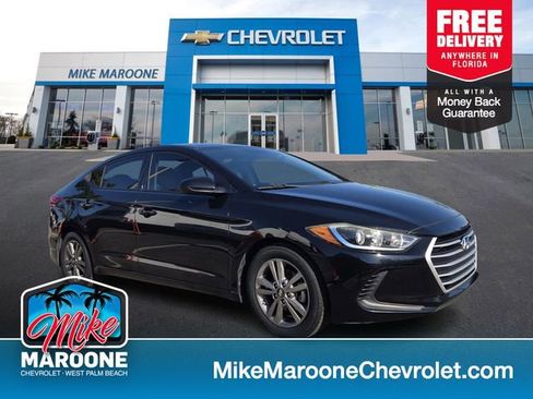 Used 2017 Hyundai Elantra SE image 1