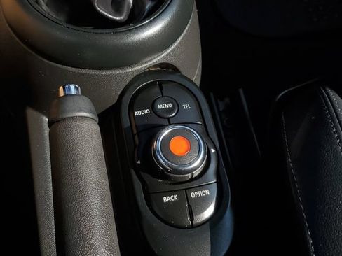 Used 2018 MINI Cooper S FWD image 26