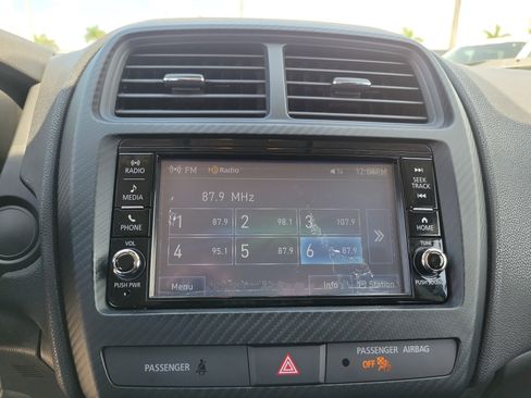 Used 2021 Mitsubishi Outlander Sport ES FWD image 22