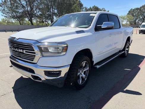 Used 2023 RAM 1500 Laramie AWD/4WD image 3