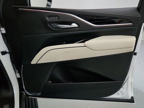 Certified 2023 Cadillac Escalade ESV Sport w/ Touring Package AWD/4WD image 30