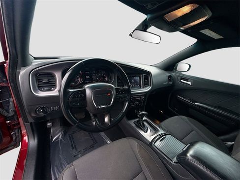 Used 2022 Dodge Charger SXT w/ Blacktop Package image 9